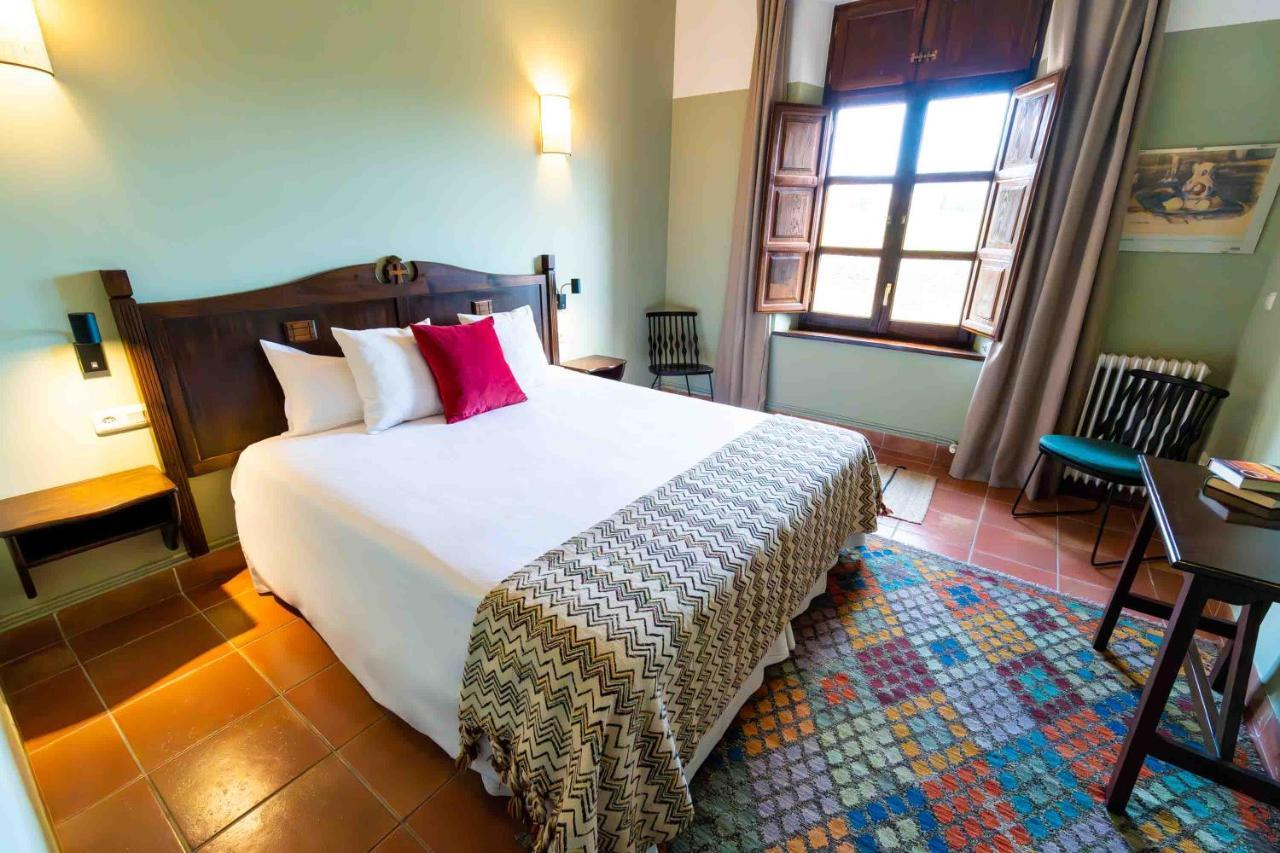 Hotel Santuario Virgen De La Fuente Peñarroya de Tastavins Esterno foto